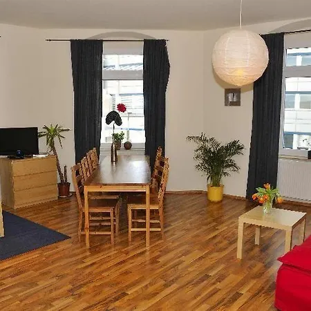 Appartement Grosse-fewo-dresden-neustadt-zentrum-l9