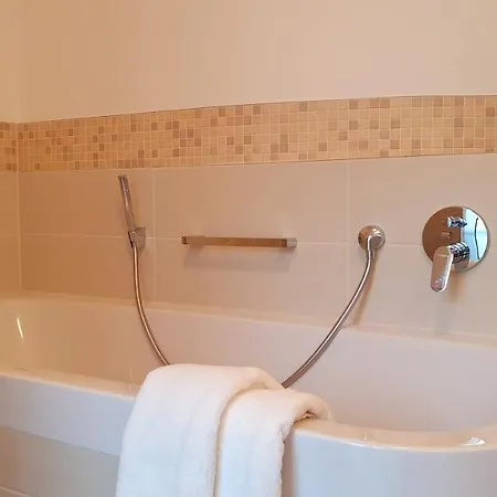 Appartement Pineapple Luxus Im Palais Am Neumarkt