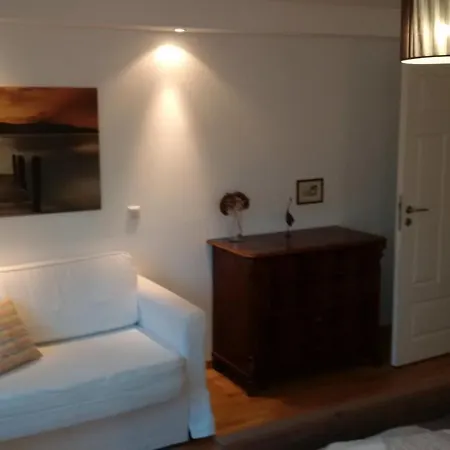 Stilvolle Am Grossen Garten Apartment *