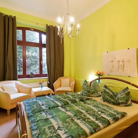 Grosse Ferienwohnung In Dresden-lobtau Dresden