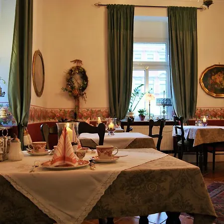 Romantika Guest house