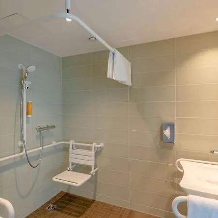 Super 8 By Wyndham Dresden
