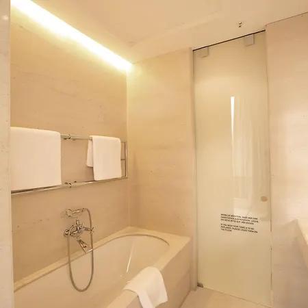 Hotel Vienna House Qf 5*