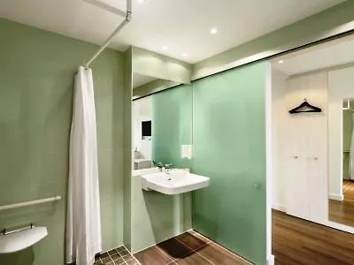 Super 8 By Wyndham Dresden