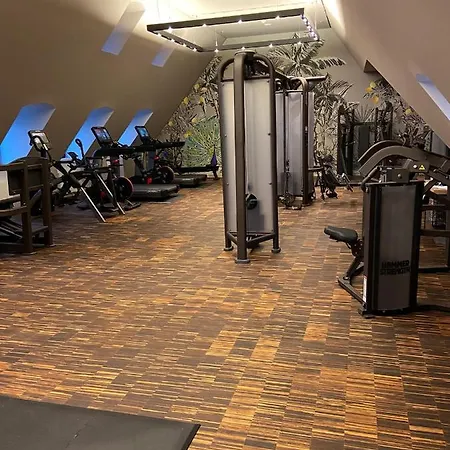 Hotel Townhouse 5*