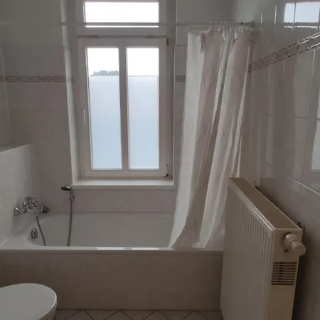 4 Raum Mit Balkon Auf 120sqm In Lage Apartmán