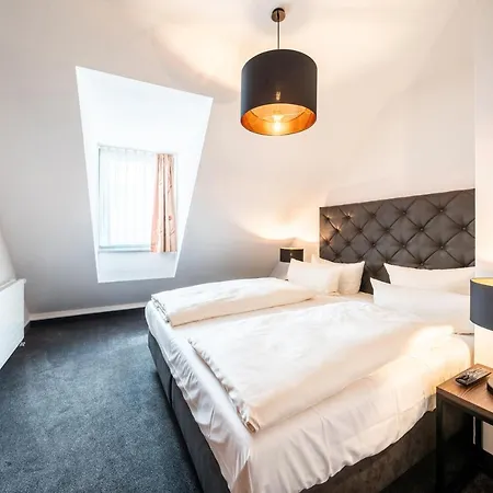 Familienapartment Am Neumarkt Ll 아파트