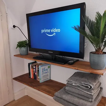 Apartment Kleines Am Uni-campus - Perfekt Fuer Junge Unternehmungslustige *