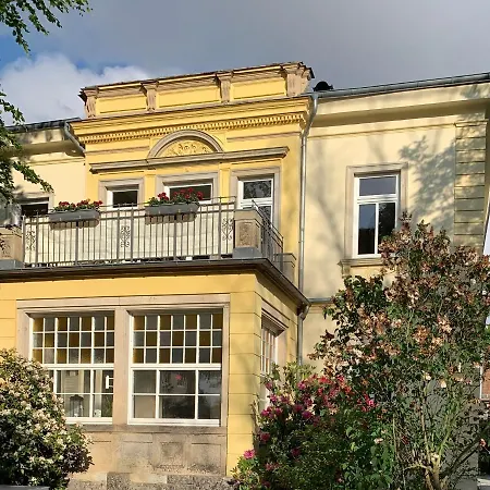 Апартаменты Helle Terrassenwohnung In Traumlage Von Дрезден