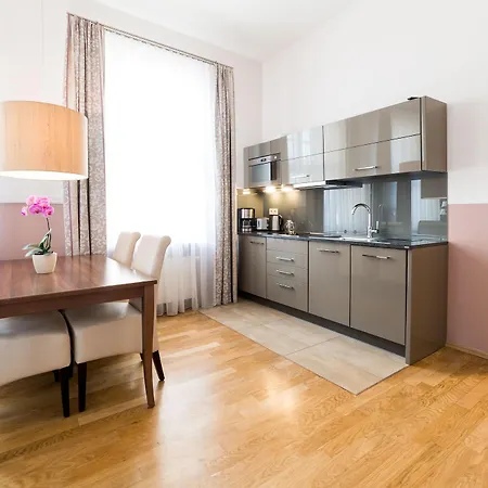 Am Schloss Aparthotel Dresden