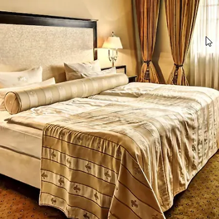 Suitess Hotel