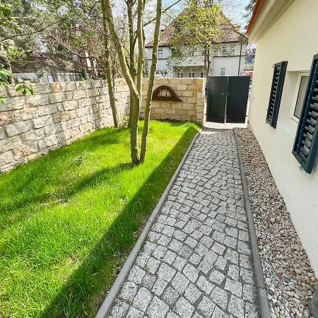 Privatsphaere Im Kutscherhaus Der Golding Apartment *