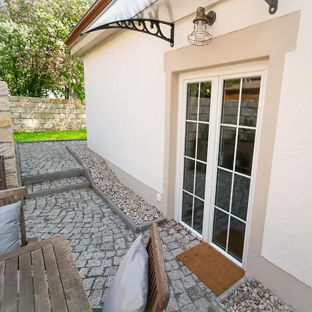 Privatsphaere Im Kutscherhaus Der Golding Apartment