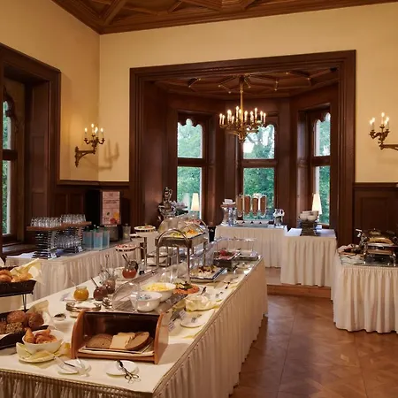 Schloss Eckberg 4* Dresden