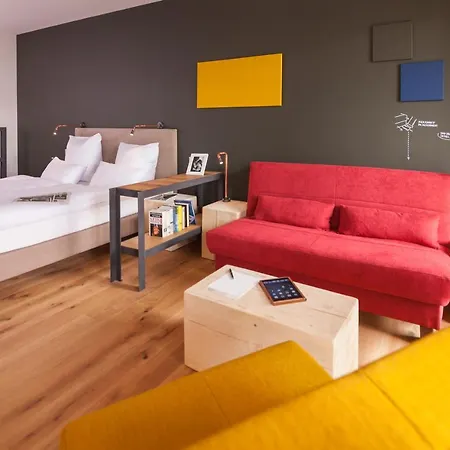 Aparthotel Staycity Centre