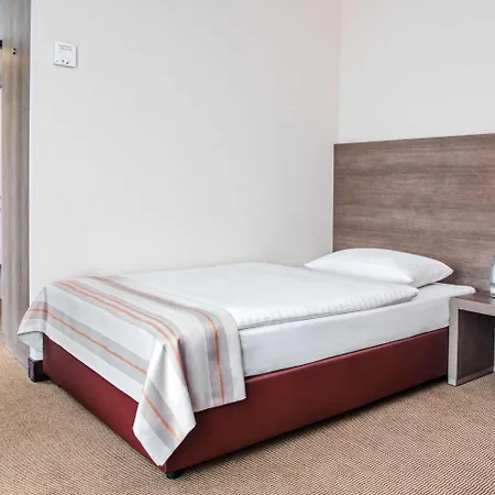 Intercityhotel 4* Dresden
