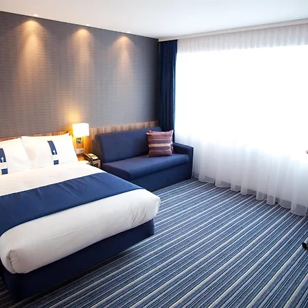 Hotel Express Centre 3*