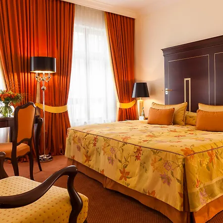 Relais & Chateaux Buelow Palais ホテル ドレスデン