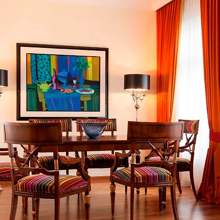 ホテル Relais & Chateaux Buelow Palais ドレスデン