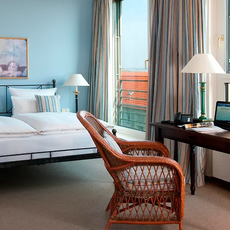 Otel Elbflorenz