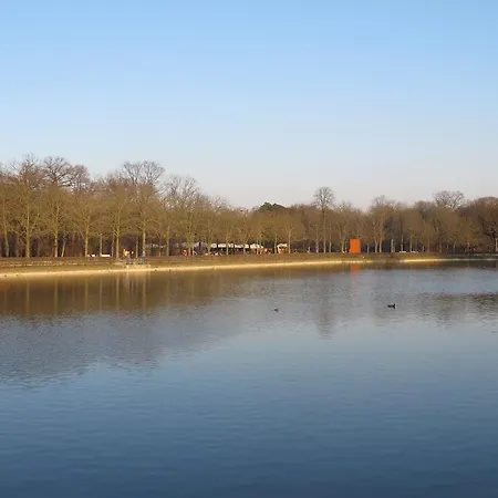 Am Grossen Garten *