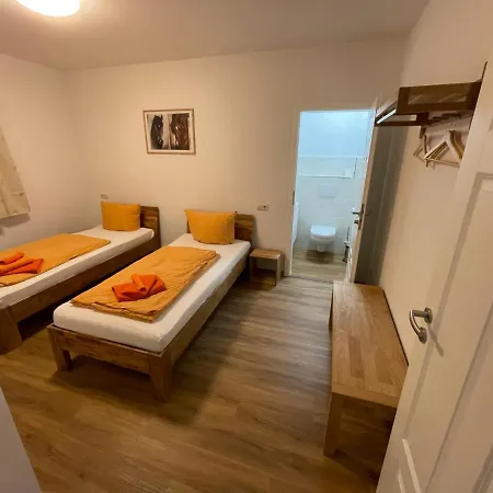 Apartment-haus Landeskrone Dresden