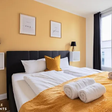 Pineapple Altstadt Iv - 91 Qm - 1x Free Parking 아파트