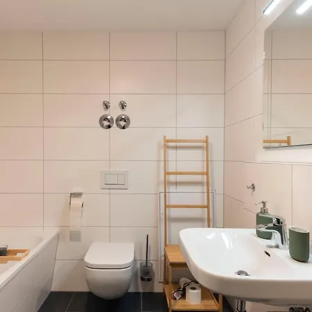 Apartment Privates Ruhiges Haus Im Herzen Der Neustadt *