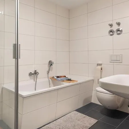 Privates Ruhiges Haus Im Herzen Der Neustadt Apartment *