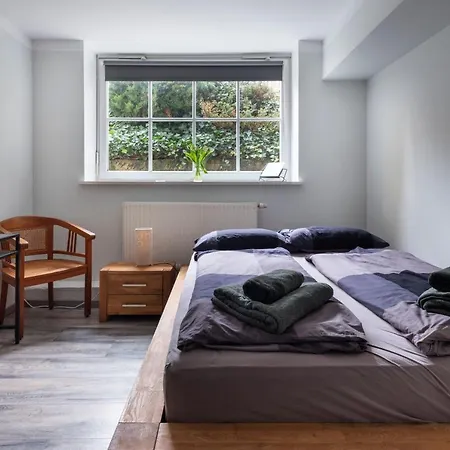 Privates Ruhiges Haus Im Herzen Der Neustadt Apartment