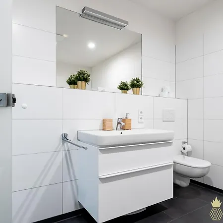 Pineapple Penthouse Am Zwinger - 162 Qm - 1x Free Parking Dresde