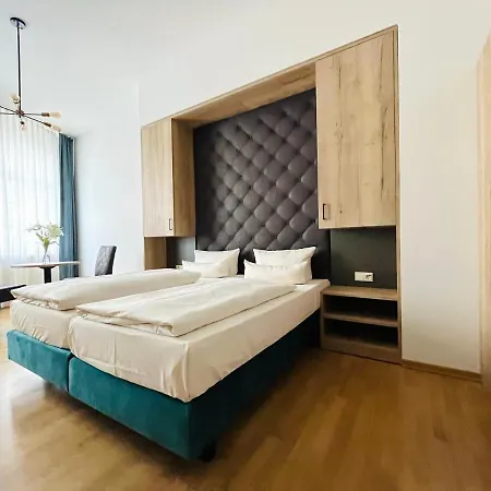Altes Aparthotel 4*