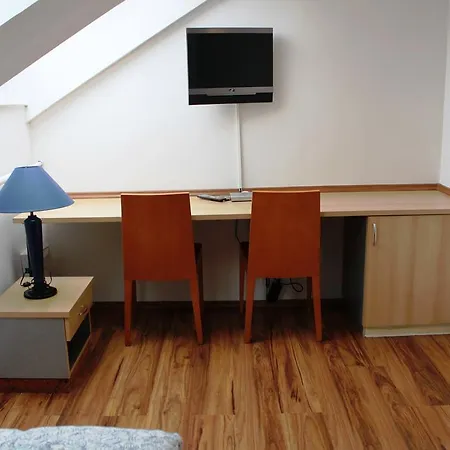 Hostal Elbe's *