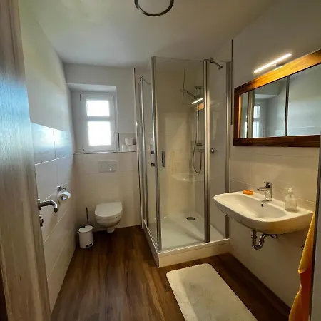 Apartment-haus Landeskrone * Dresden