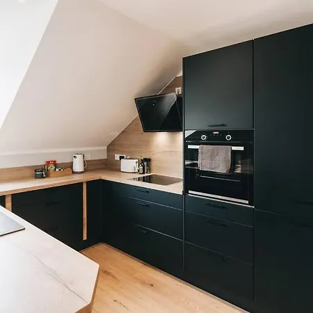 Tip! Toplage In Dresden! Moderne 100 Qm Fuer Familien Und Kleine Gruppen Apartment