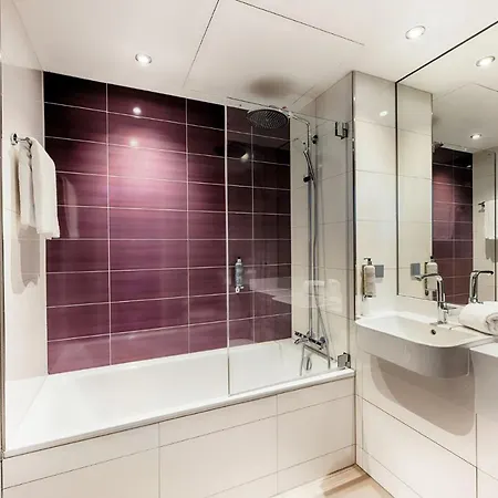 Premier Prager Strasse Hotel