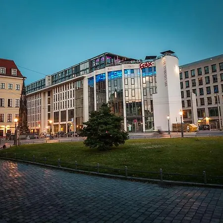 Staycity Centre 5*