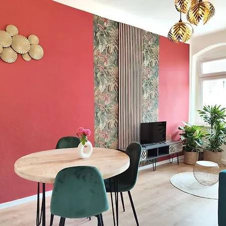 Tealounge 2 Raum + Kueche Apartment