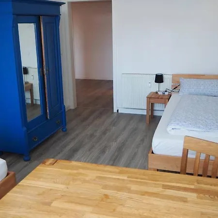Apartment 3-raum Wohnung, Fuer Monteure