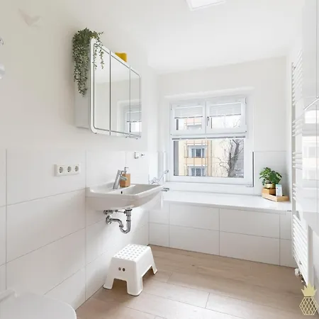 Pineapple Zwinger Ix - 80 Qm - 1x Free Parking - Apartment