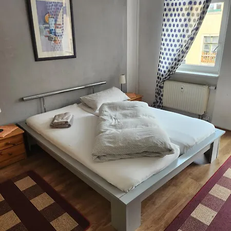 Ole 2* Dresden