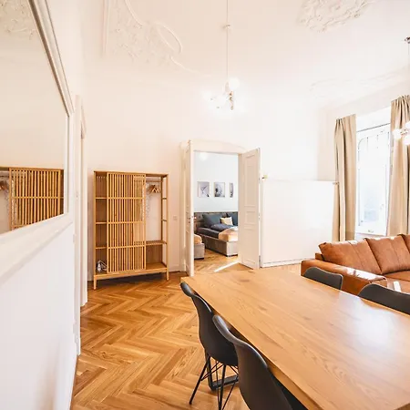 Apartman Tip! Design-apartment In Toplage 75qm In Szeneviertel Drezda
