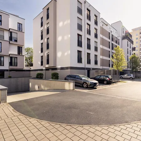Pineapple Zwinger Iii - 86 Qm - 1x Free Parking * Dresden