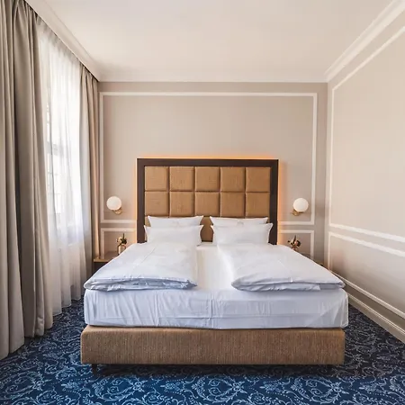 Suitess Hotel 5*