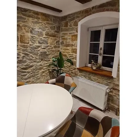 Elliebe Apartment