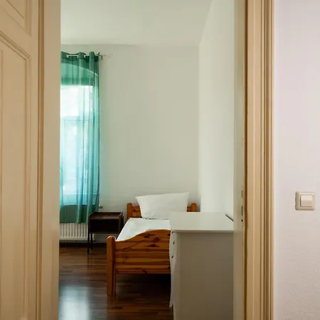 Apartment Apartmenthaus Rankestrasse 4 *