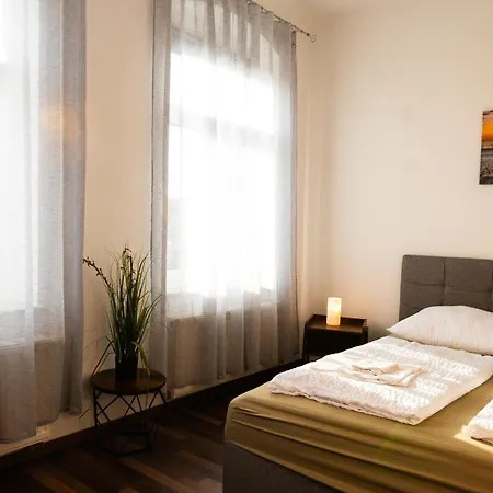 Apartmenthaus Rankestrasse 4 Apartment