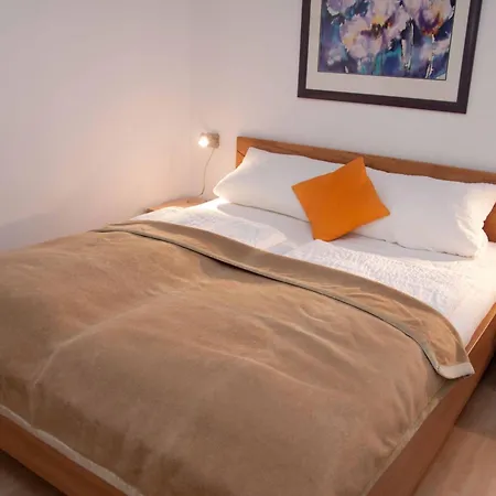 Apartment Neustadt