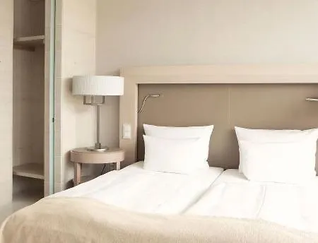 Townhouse Hotel 5*