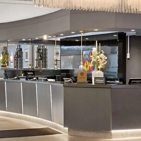Hilton An Der Frauenkirche Hotel 4*